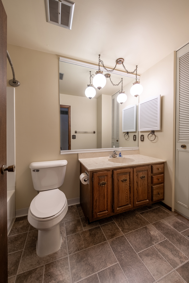 16 Sherwick Road Oswego, IL 60543 - Photo 19 of 28 Gallery Image 19