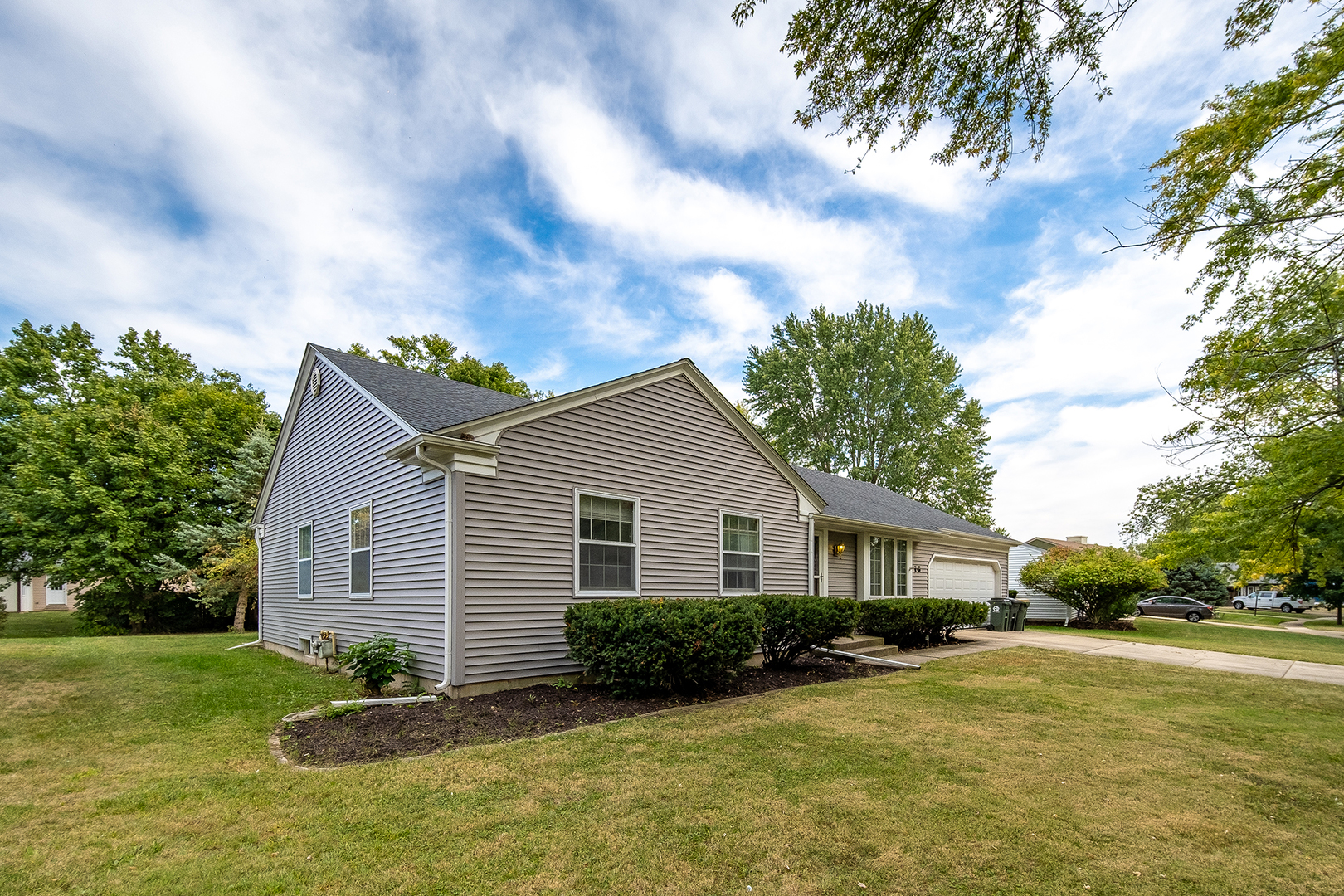 16 Sherwick Road Oswego, IL 60543 - Photo 2 of 28 Gallery Image 2