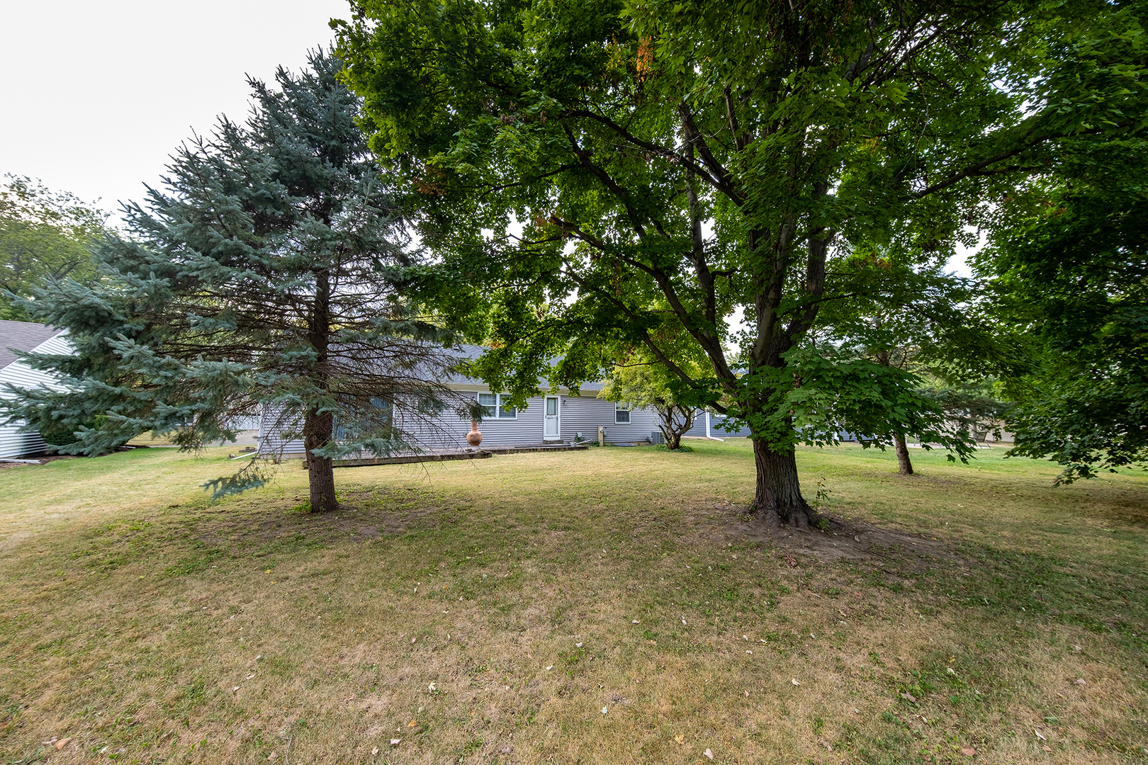 16 Sherwick Road Oswego, IL 60543 - Photo 5 of 28 Gallery Image 5