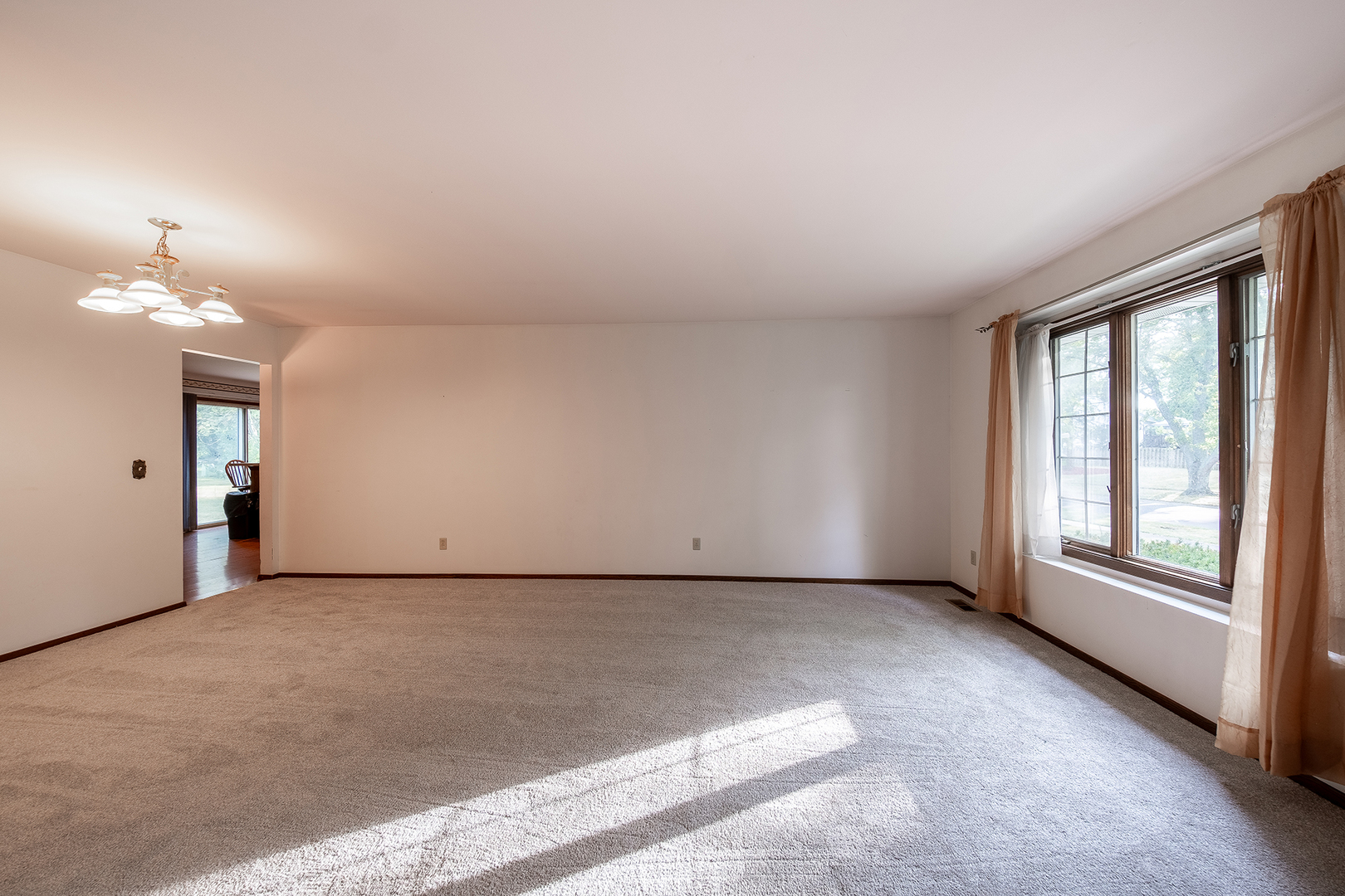 16 Sherwick Road Oswego, IL 60543 - Photo 7 of 28 Gallery Image 7