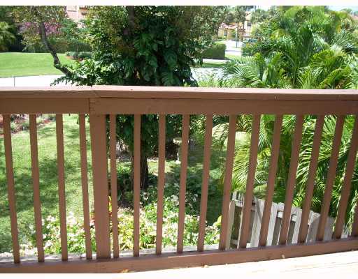 5719 Fox Hollow Drive, Unit B Boca Raton, FL 33486 - Photo 4 of 9 Additional Photo