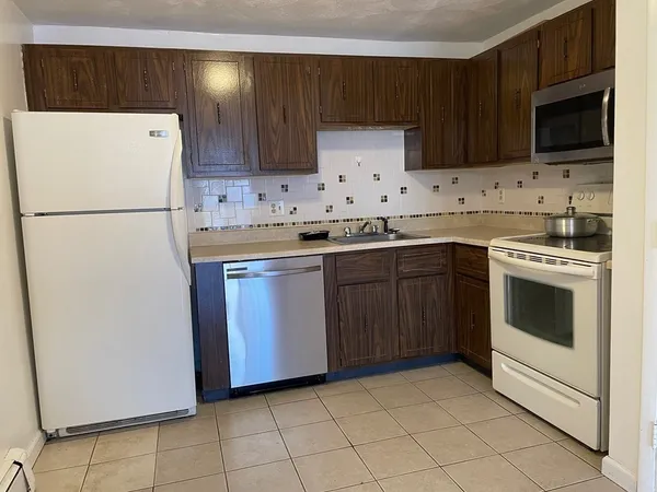 $2,400 | 141 Pierce Street, Unit 22, Malden, MA 02148