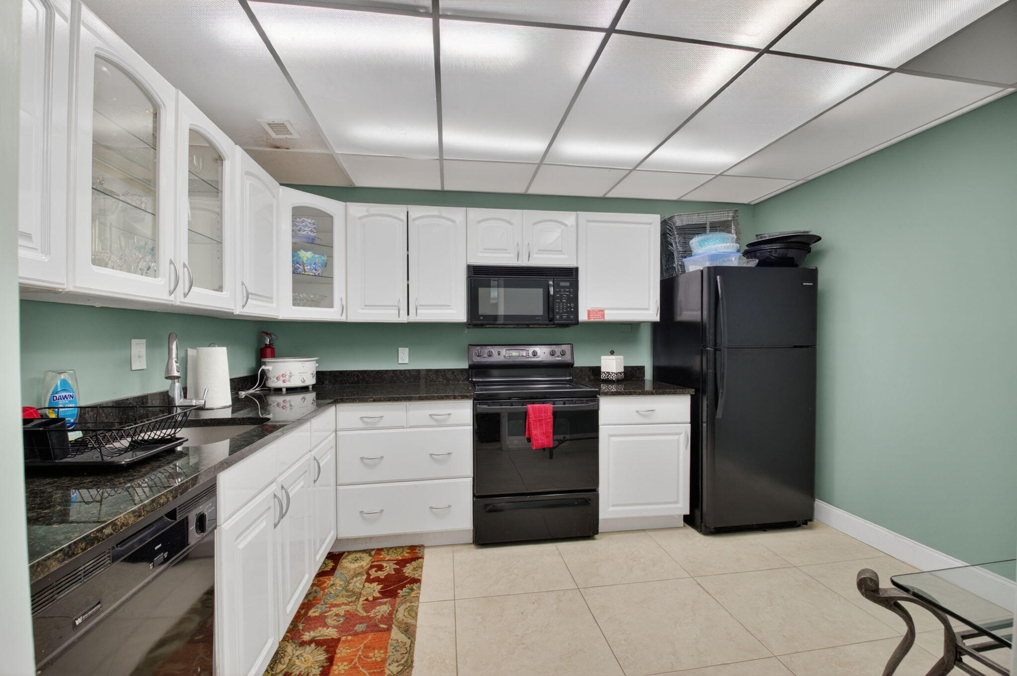 2851 South Ocean Boulevard, Unit 5M Boca Raton, FL 33432 - Photo 42 of 46 Community Room Kitchen