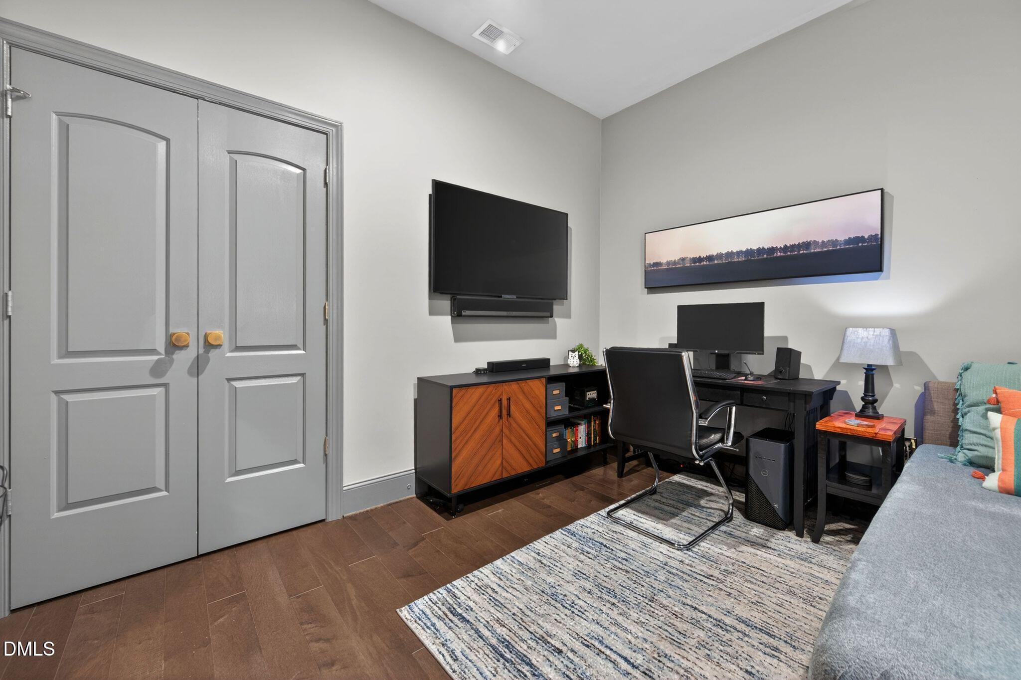 317 West Morgan Street, Unit 305 Raleigh, NC 27601 - Photo 28 of 49 DSC_4326