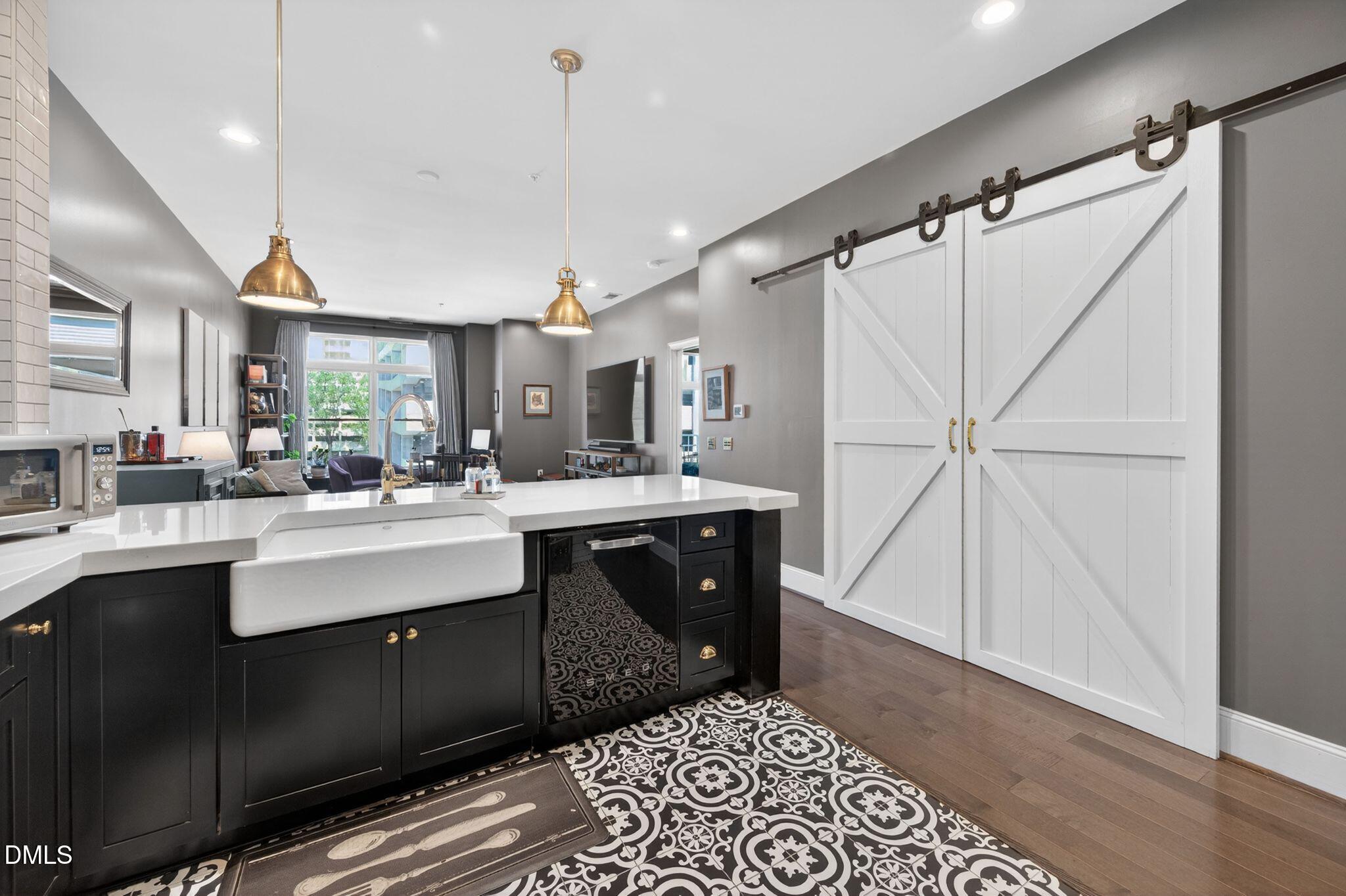 317 West Morgan Street, Unit 305 Raleigh, NC 27601 - Photo 6 of 49 DSC_4345