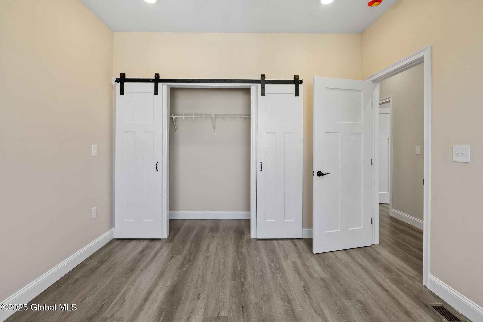 851 South Ravine Road Niskayuna, NY 12309 - Photo 16 of 59 16-web-or-mls-851-s-ravine-rd