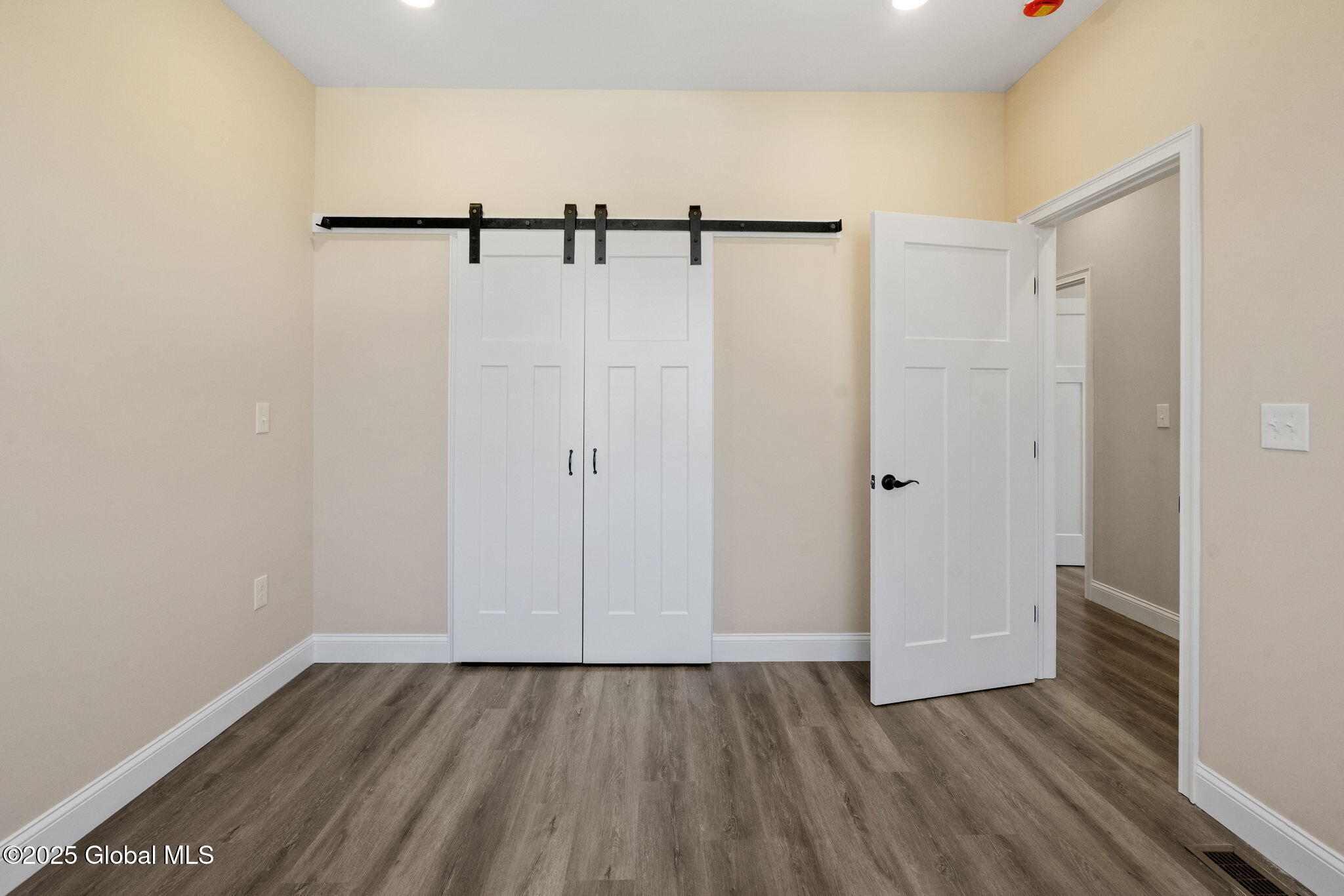 851 South Ravine Road Niskayuna, NY 12309 - Photo 17 of 59 17-web-or-mls-851-s-ravine-rd