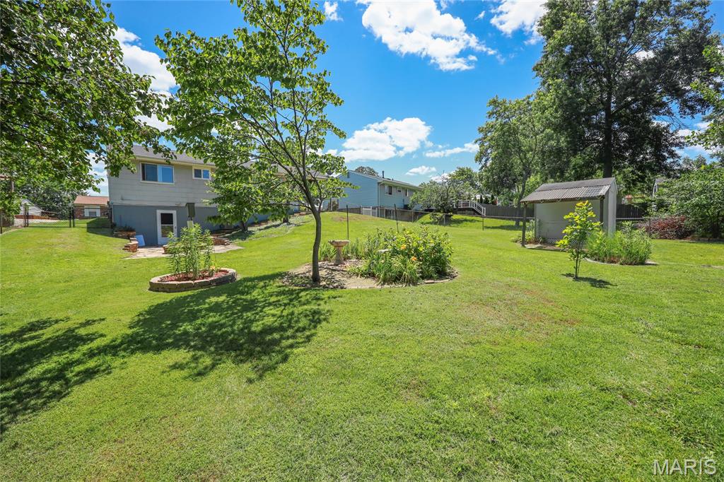 2305 Chelsea Court High Ridge, MO 63049 - Photo 10 of 12