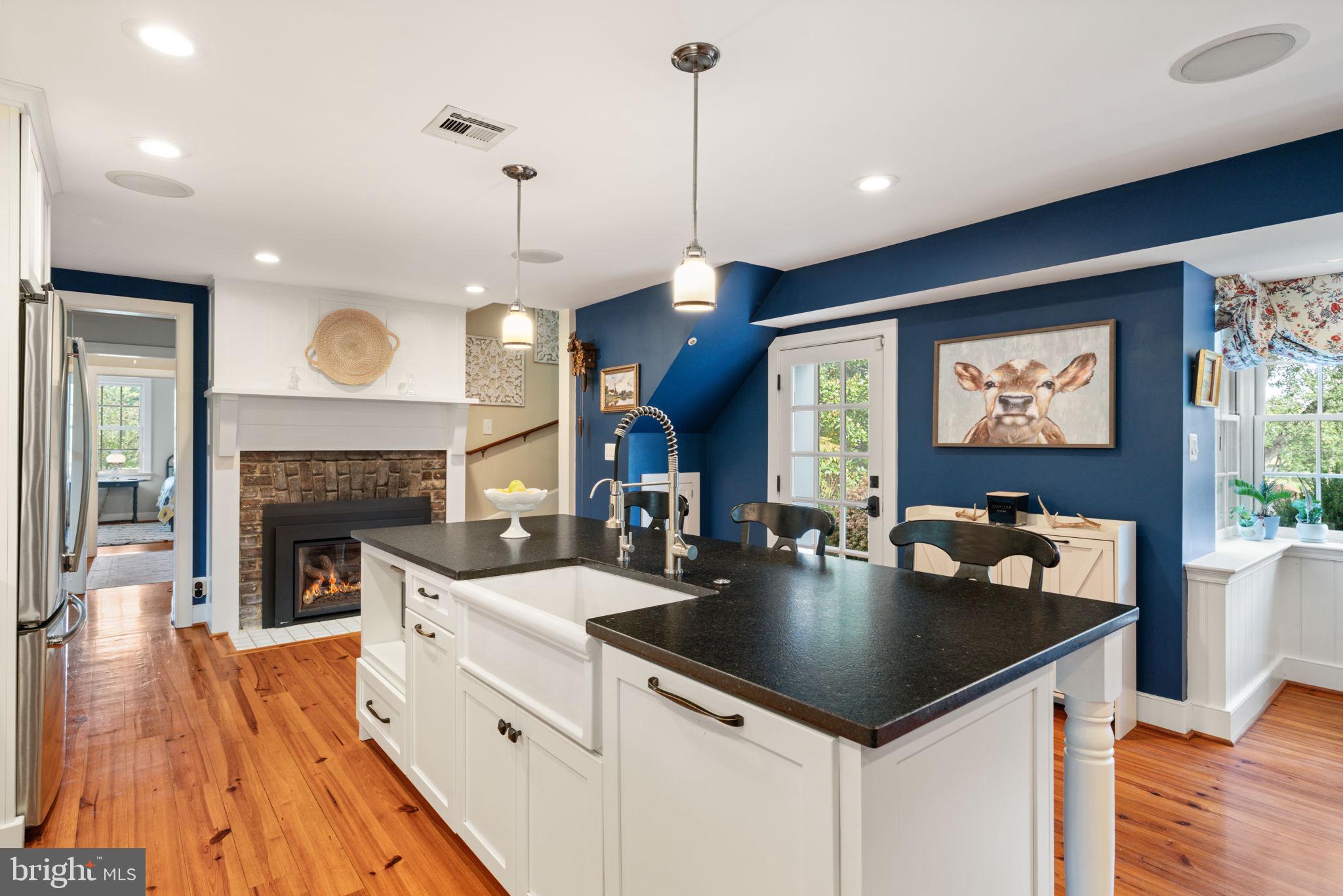 19937 Evergreen Mills Road Leesburg, VA 20175 - Photo 17 of 119 Kitchen