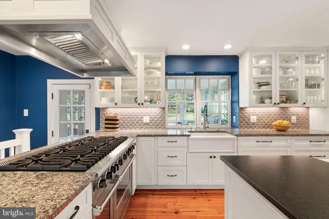 $2,750,000 | 19937 Evergreen Mills Road, Leesburg, VA 20175