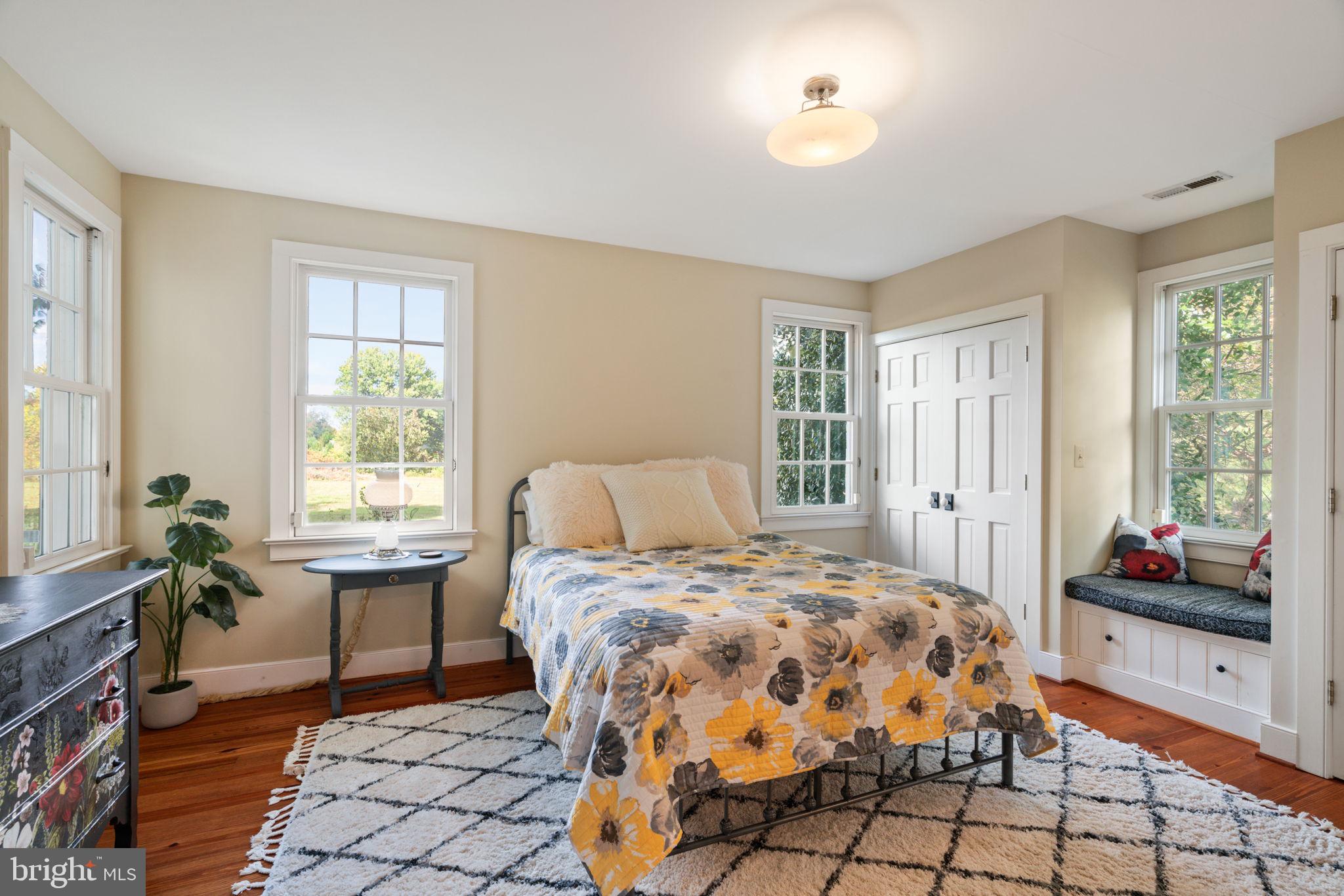 19937 Evergreen Mills Road Leesburg, VA 20175 - Photo 28 of 119 Main Level Bedroom