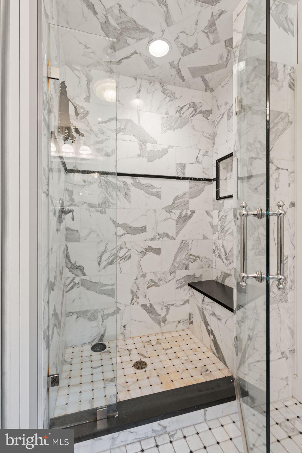 19937 Evergreen Mills Road Leesburg, VA 20175 - Photo 33 of 119 Main Level Full Bathroom