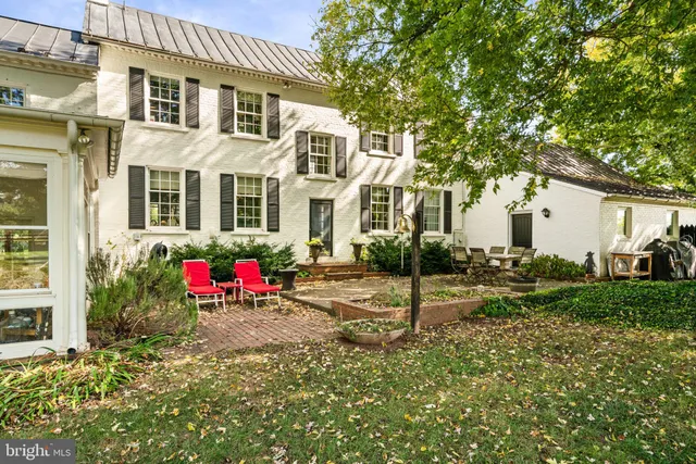 $2,750,000 | 19937 Evergreen Mills Road, Leesburg, VA 20175