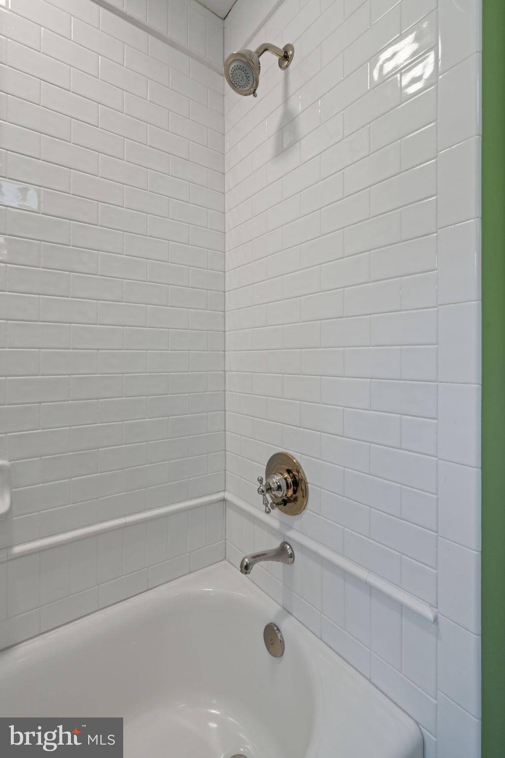 19937 Evergreen Mills Road Leesburg, VA 20175 - Photo 50 of 119 2nd bathroom