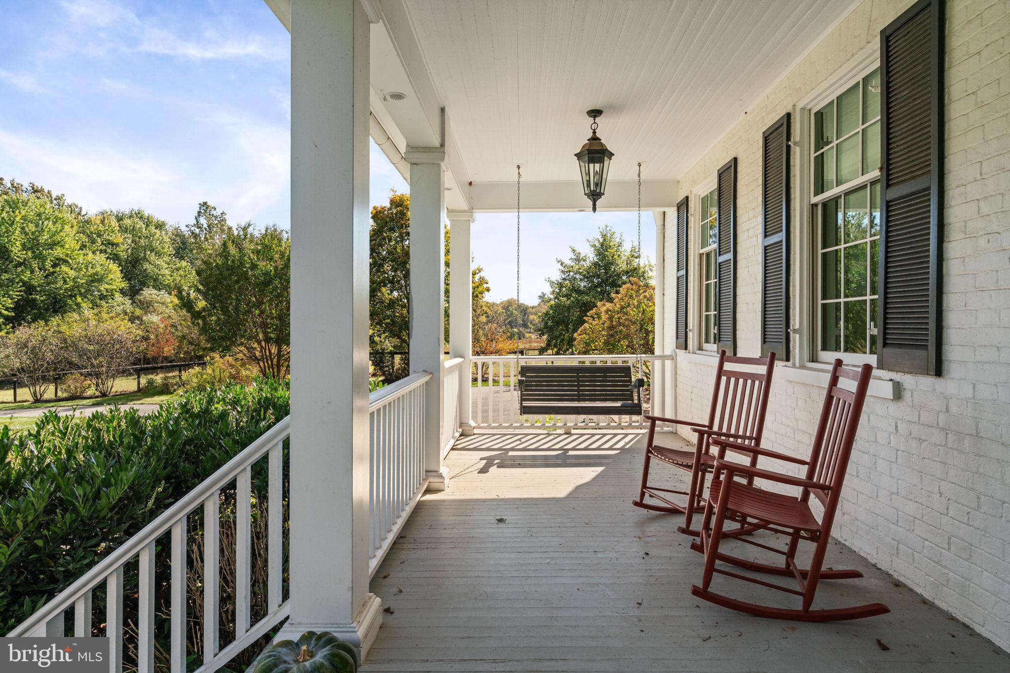 19937 Evergreen Mills Road Leesburg, VA 20175 - Photo 5 of 119 Front Porch