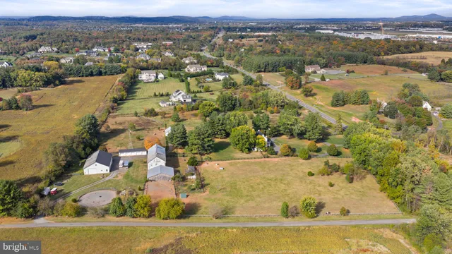 $2,750,000 | 19937 Evergreen Mills Road, Leesburg, VA 20175