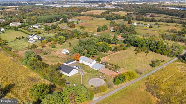 $2,750,000 | 19937 Evergreen Mills Road, Leesburg, VA 20175