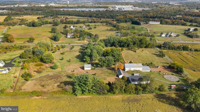 $2,750,000 | 19937 Evergreen Mills Road, Leesburg, VA 20175