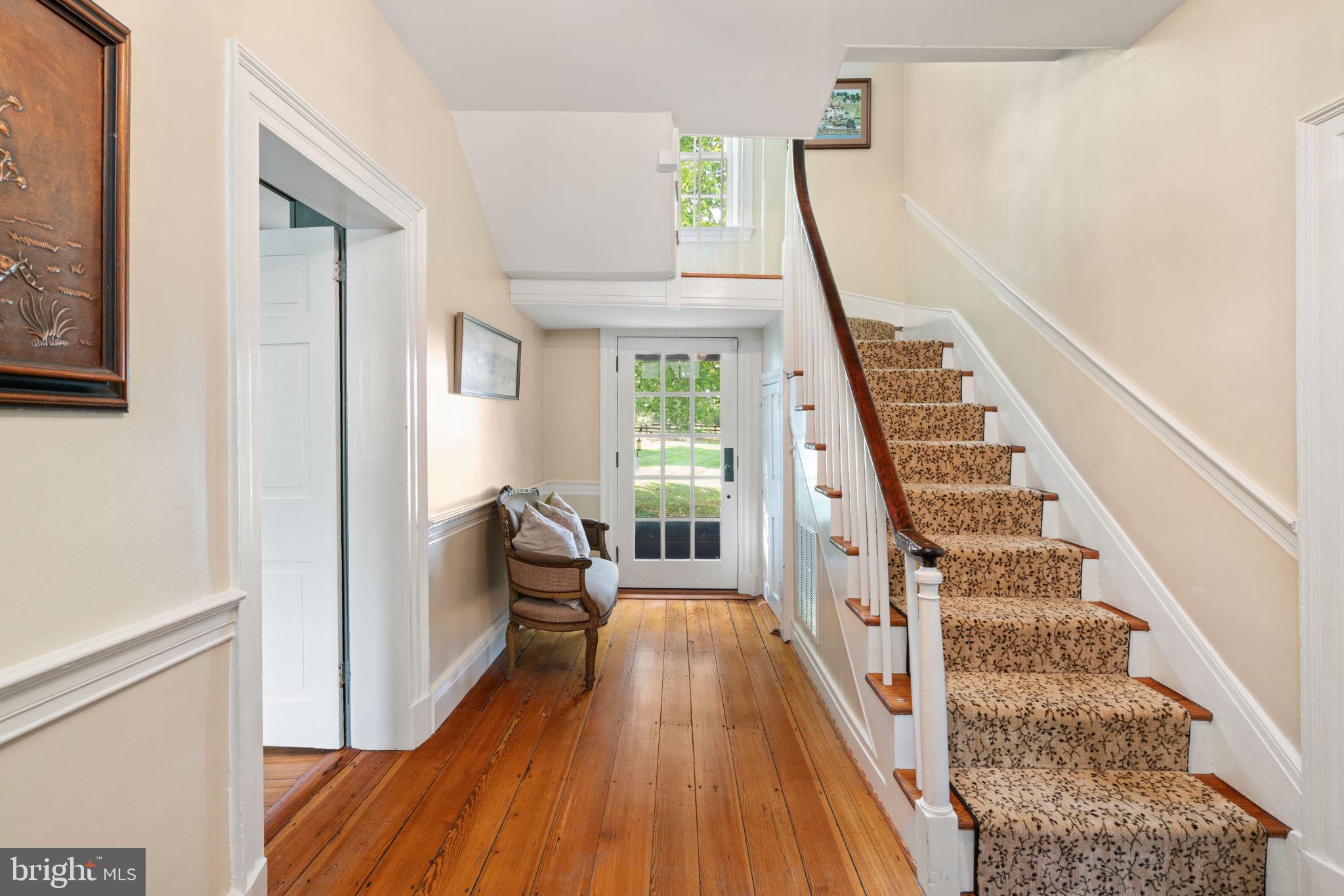 19937 Evergreen Mills Road Leesburg, VA 20175 - Photo 8 of 119 Foyer