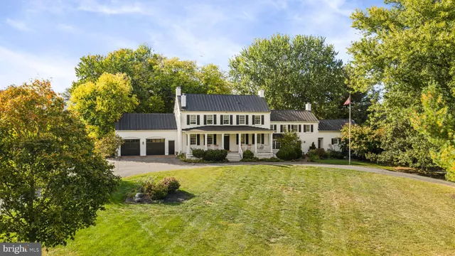 $2,750,000 | 19937 Evergreen Mills Road, Leesburg, VA 20175