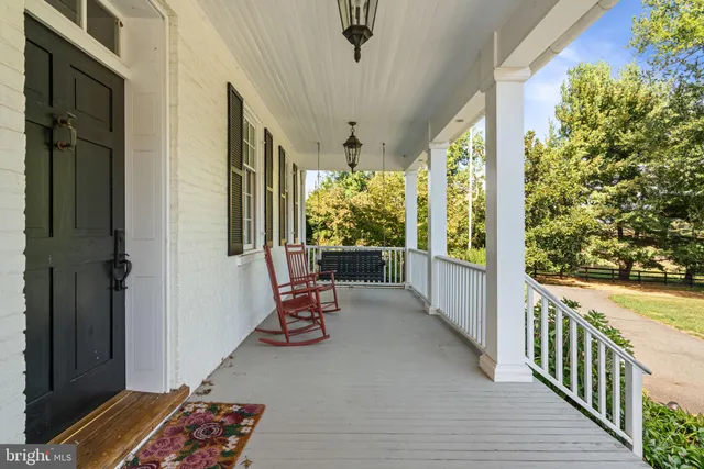 $2,750,000 | 19937 Evergreen Mills Road, Leesburg, VA 20175