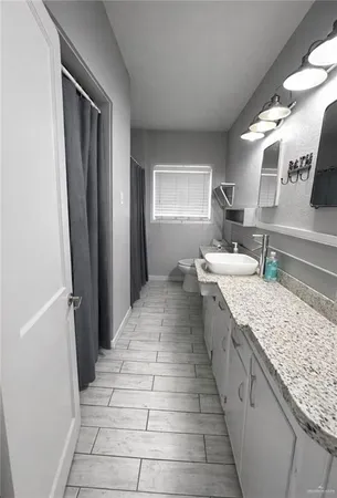 $2,200 | 1403 North Shary Road, Mission, TX 78572