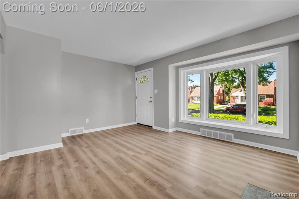 769 Sherbourne Street Inkster, MI 48141 - Photo 2 of 21