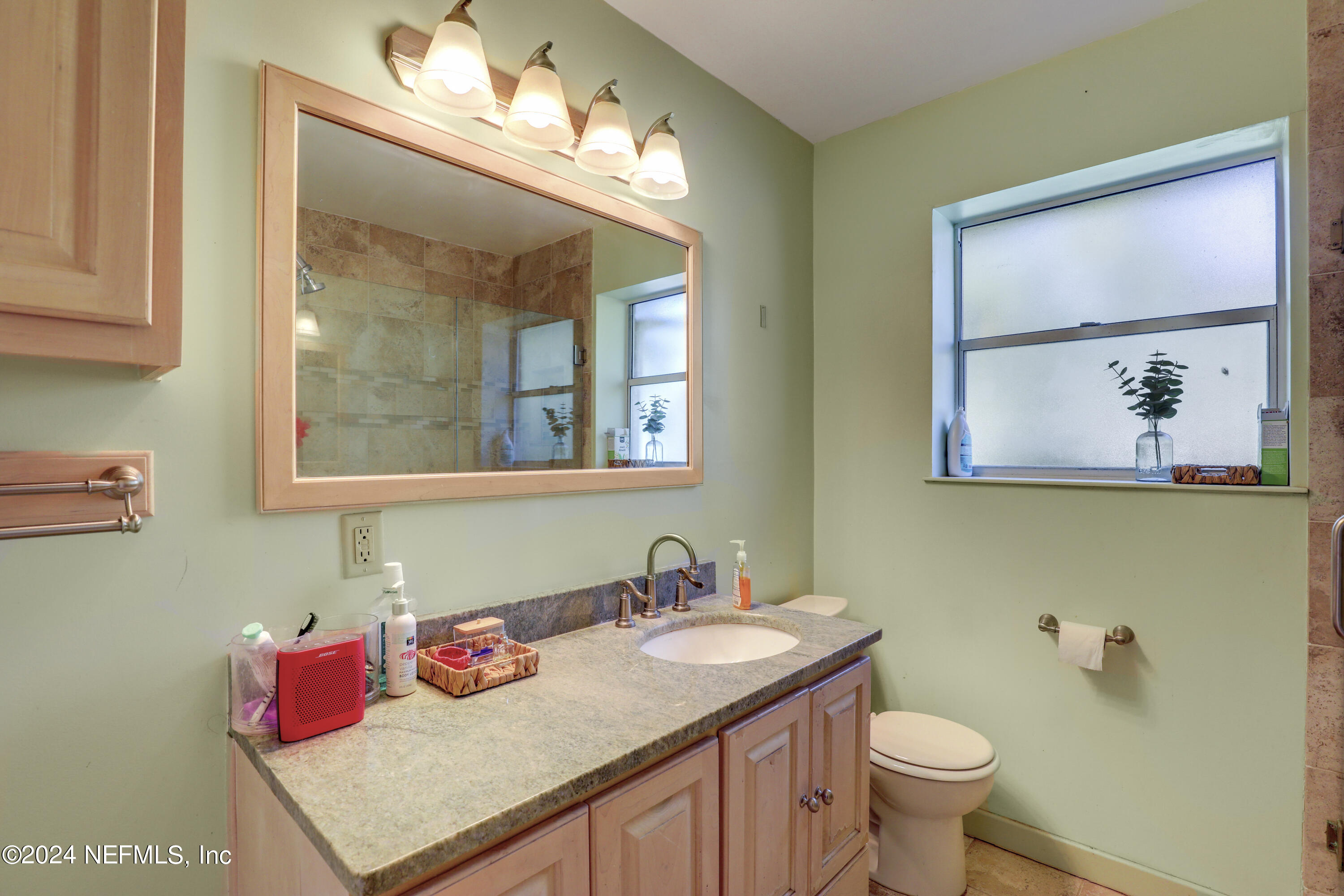 2401 Caladium Road Jacksonville, FL 32211 - Photo 19 of 40 18 Bathroom