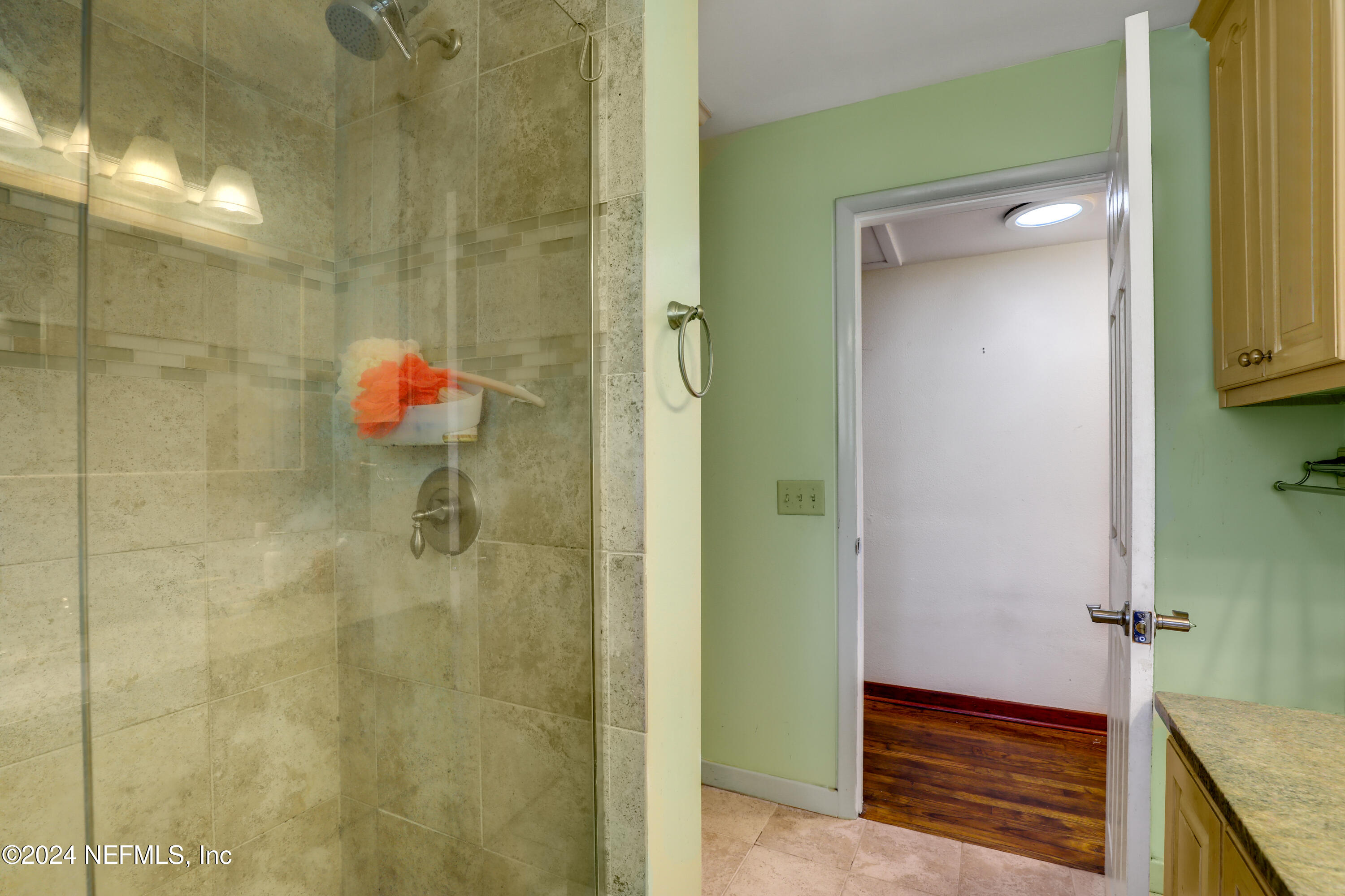 2401 Caladium Road Jacksonville, FL 32211 - Photo 20 of 40 19 Bathroom