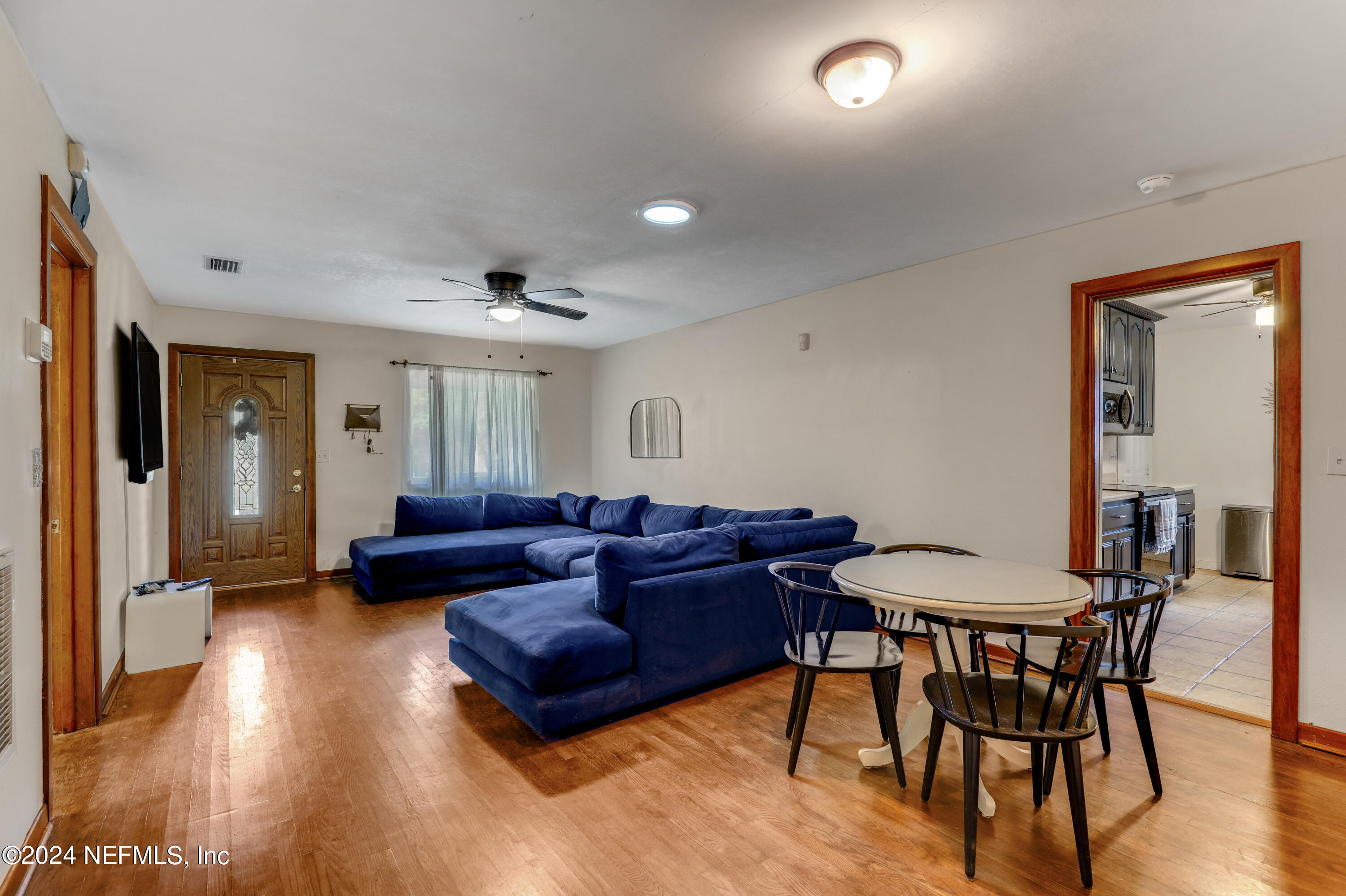 2401 Caladium Road Jacksonville, FL 32211 - Photo 2 of 40 01 Dining Area and Living Room