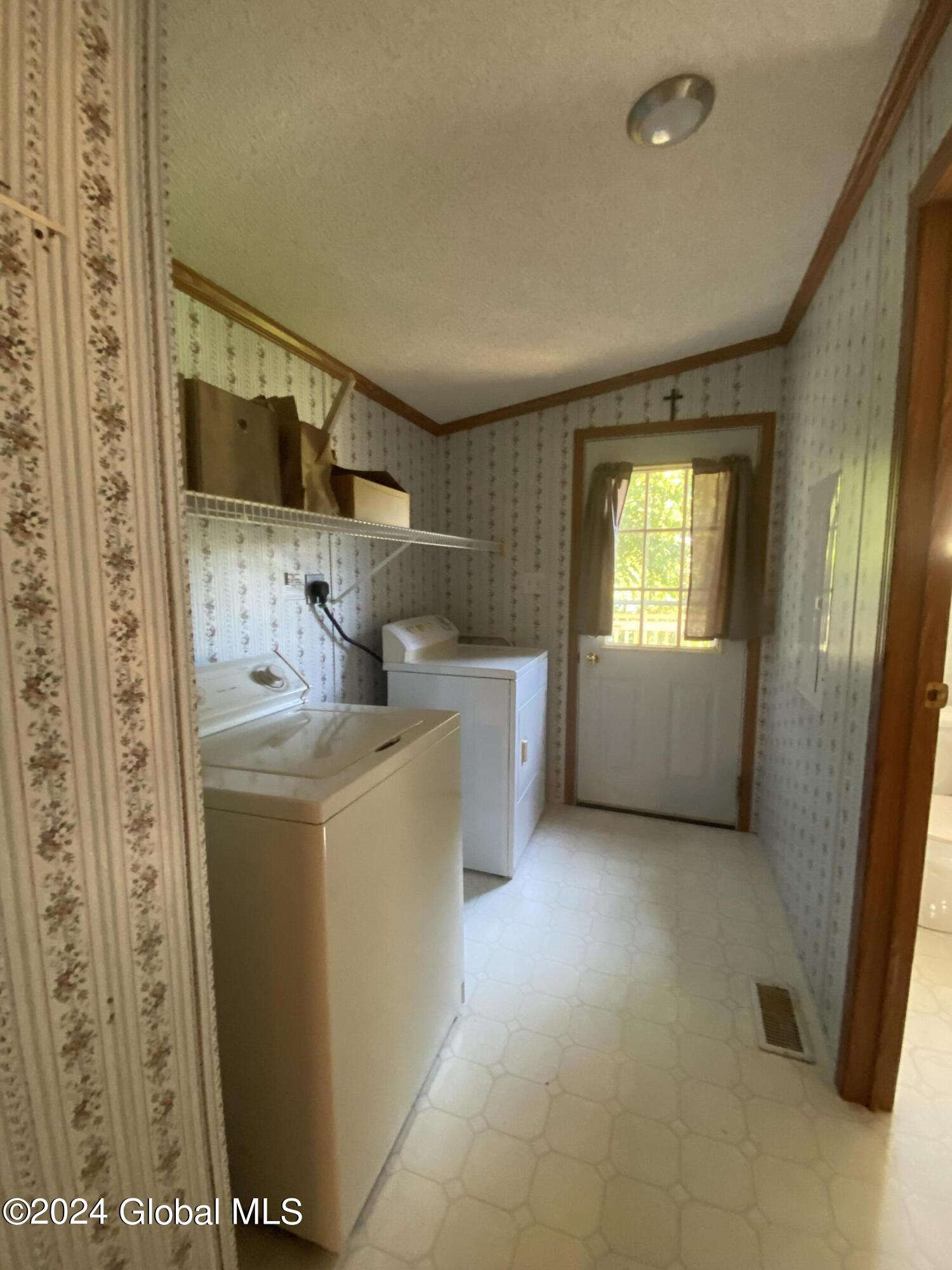 1720 Creek Road Crown Point, NY 12928 - Photo 6 of 15 IMG_6976