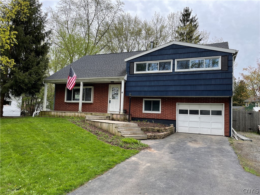 4 Gull Path Liverpool, NY 13090 - Photo 1 of 24 Gallery Image 1