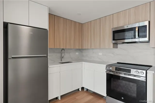 $2,435 | 10 Lyon Place, Unit 3J, White Plains, NY 10601