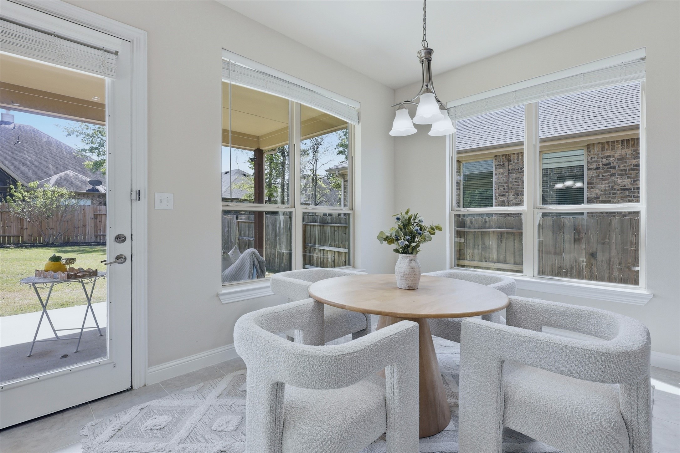 9926 Common Hawker Court Conroe, TX 77385 - Photo 14 of 40 Breakfast Nook Area