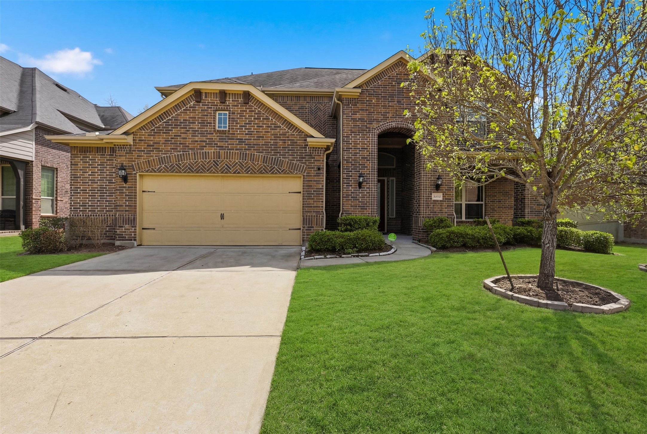9926 Common Hawker Court Conroe, TX 77385 - Photo 2 of 40 DOUBLE wide driveway!