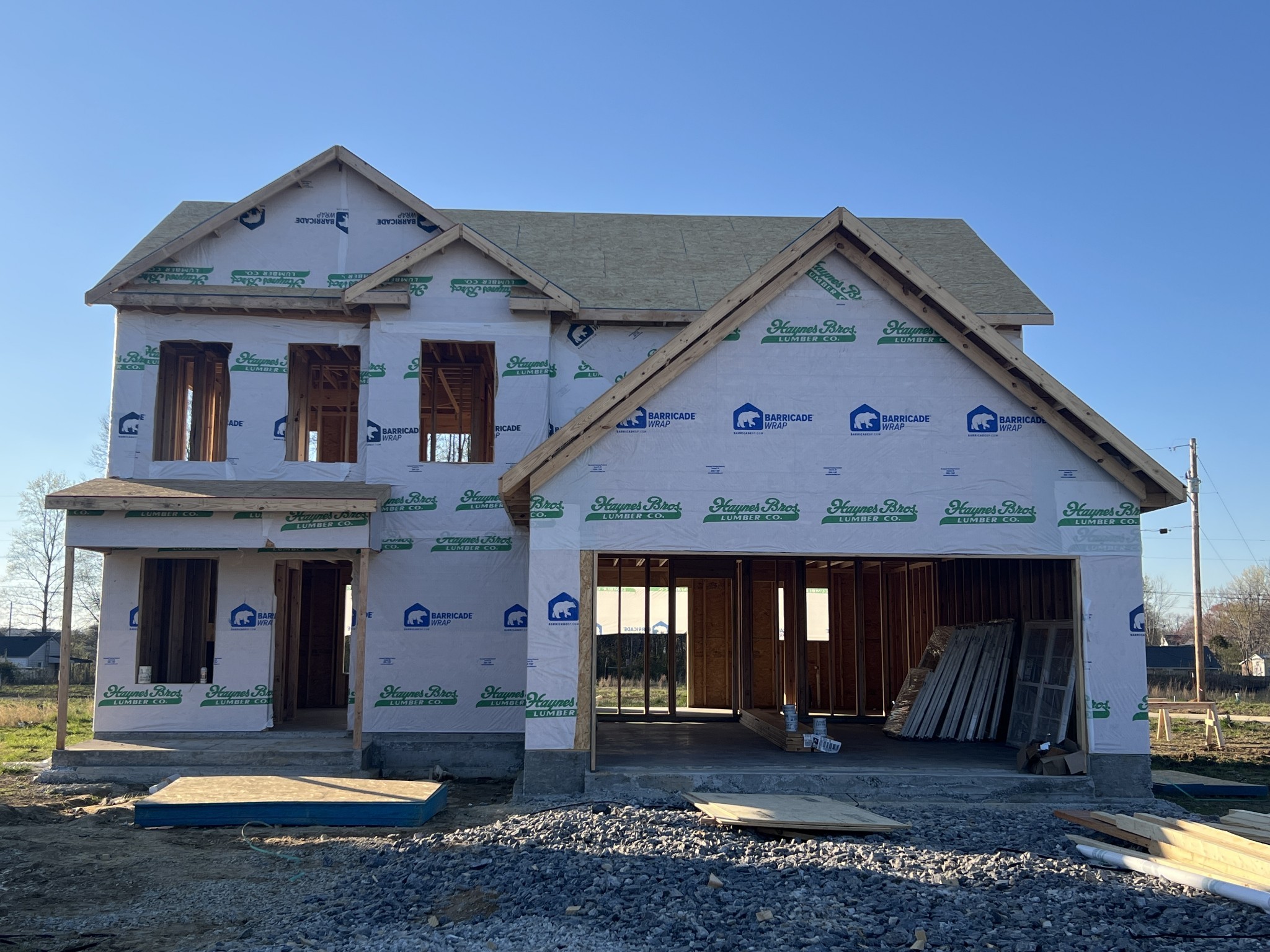 258 Timber Circle Manchester, TN 37355 - Photo 4 of 11 a front view of a house