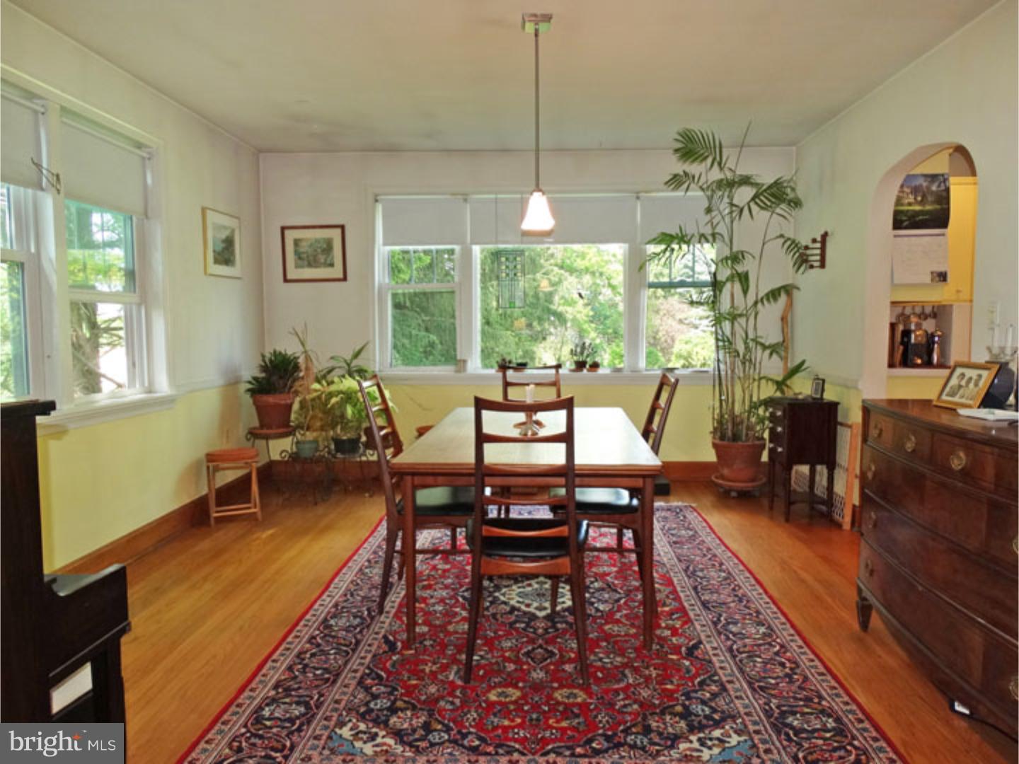 429 New Road Southampton, PA 18966 - Photo 8 of 20 Dining Room