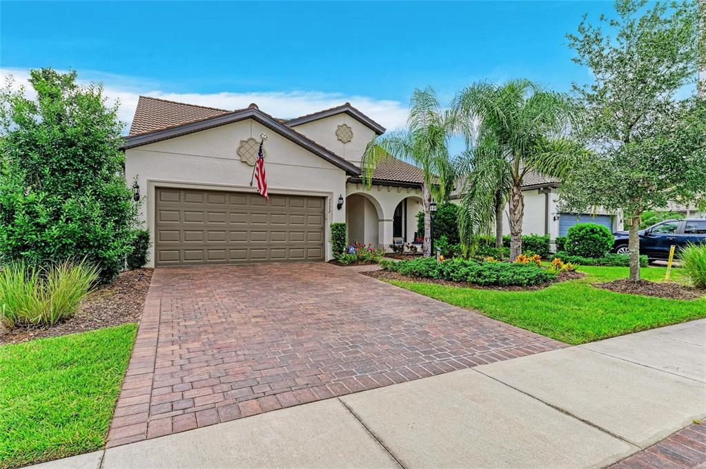 7572 Viola Loop Bradenton, FL 34202 - Photo 5 of 65