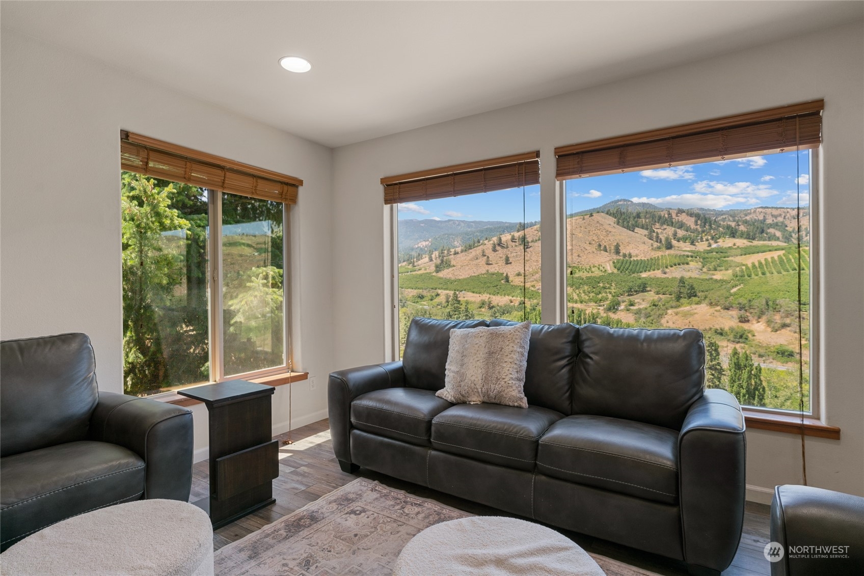 4626 Whispering Ridge Drive Wenatchee, WA 98801 - Photo 11 of 38 Gallery Image 11