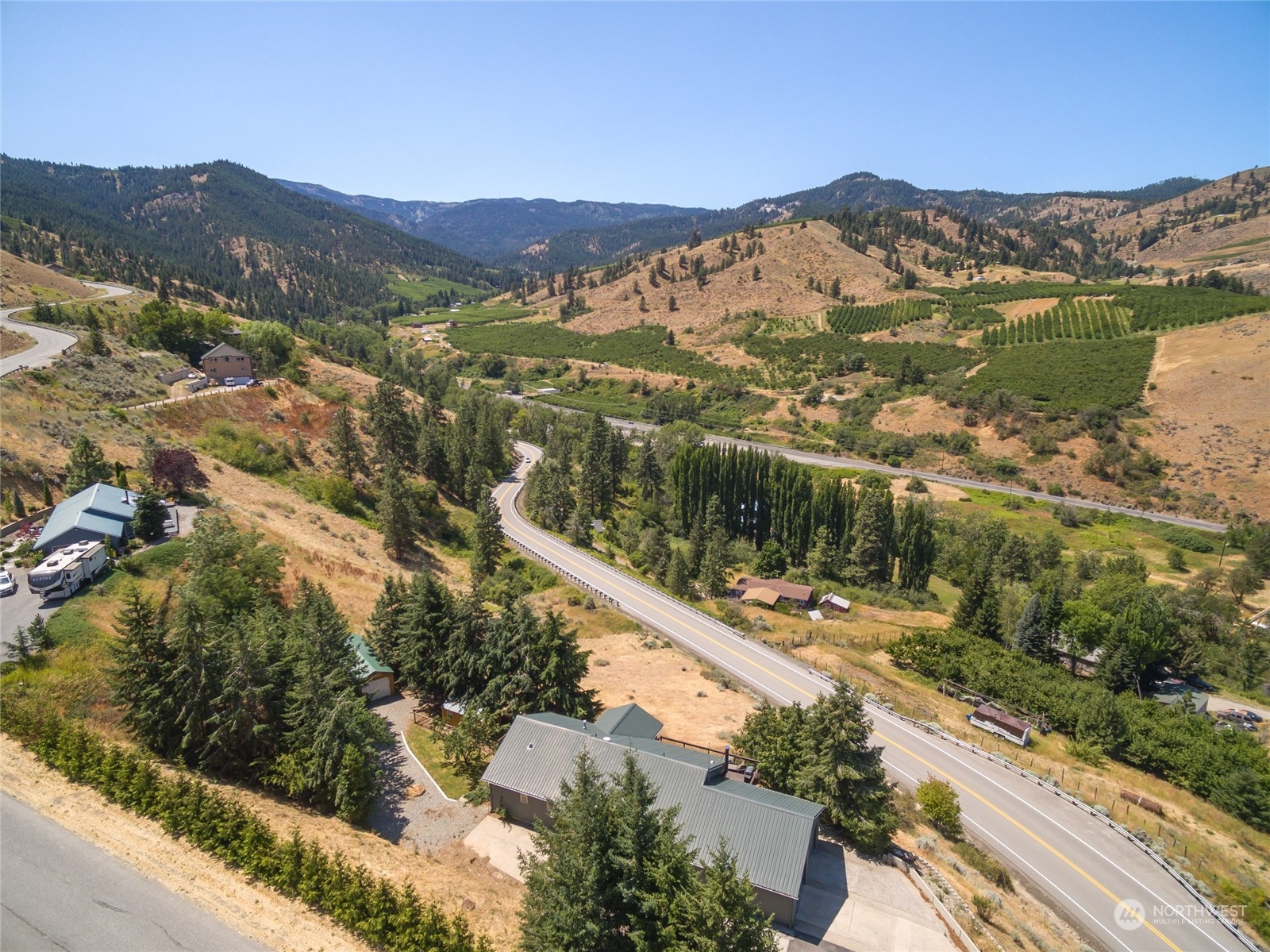 4626 Whispering Ridge Drive Wenatchee, WA 98801 - Photo 6 of 38 Gallery Image 6