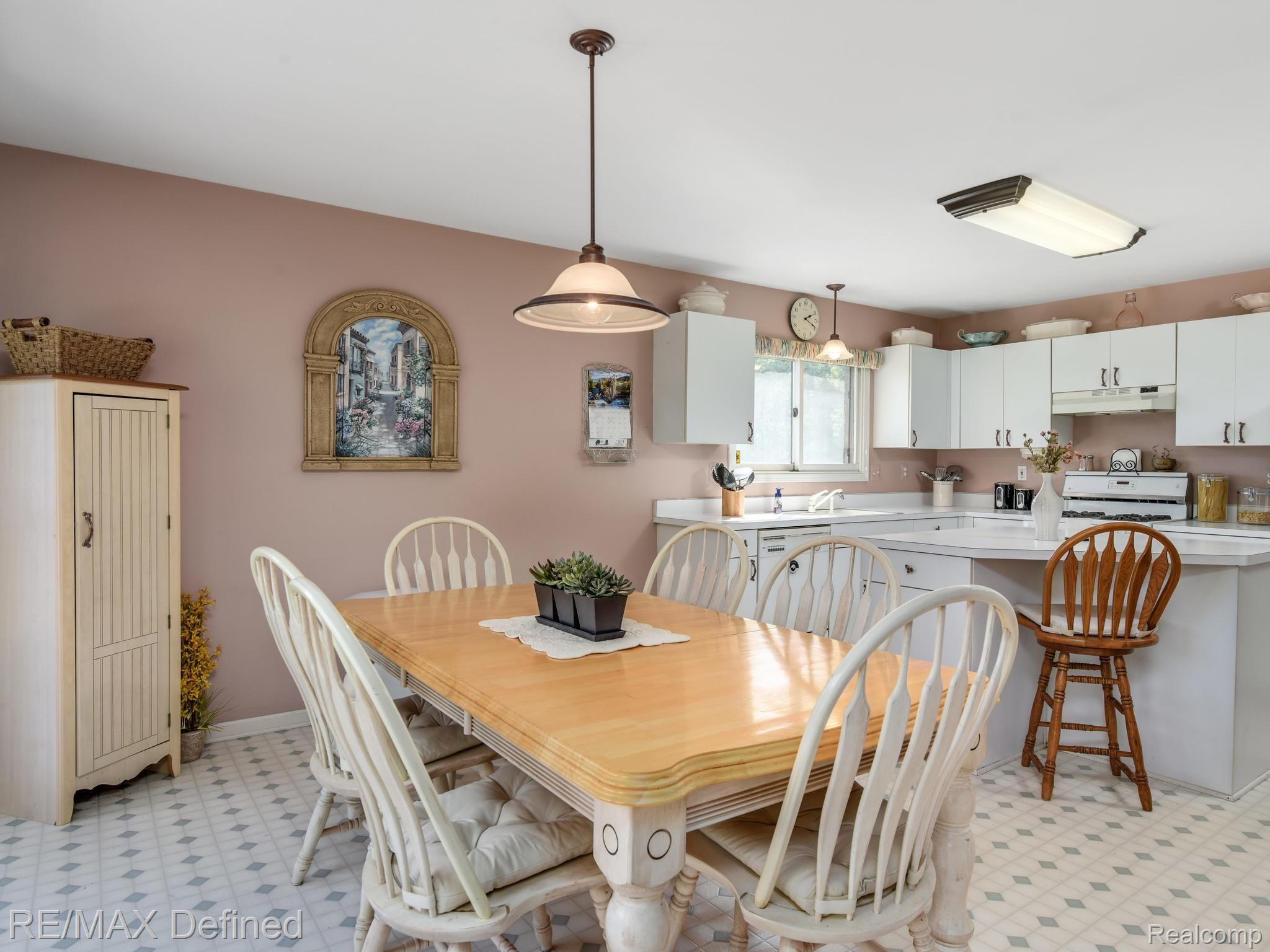 3151 Lexham Lane Rochester, MI 48309 - Photo 19 of 34 3151 Lexham Ln Rochester Hills-010-007-3151 Lexham Ln Rochester Hills-MLS_Size.jpg