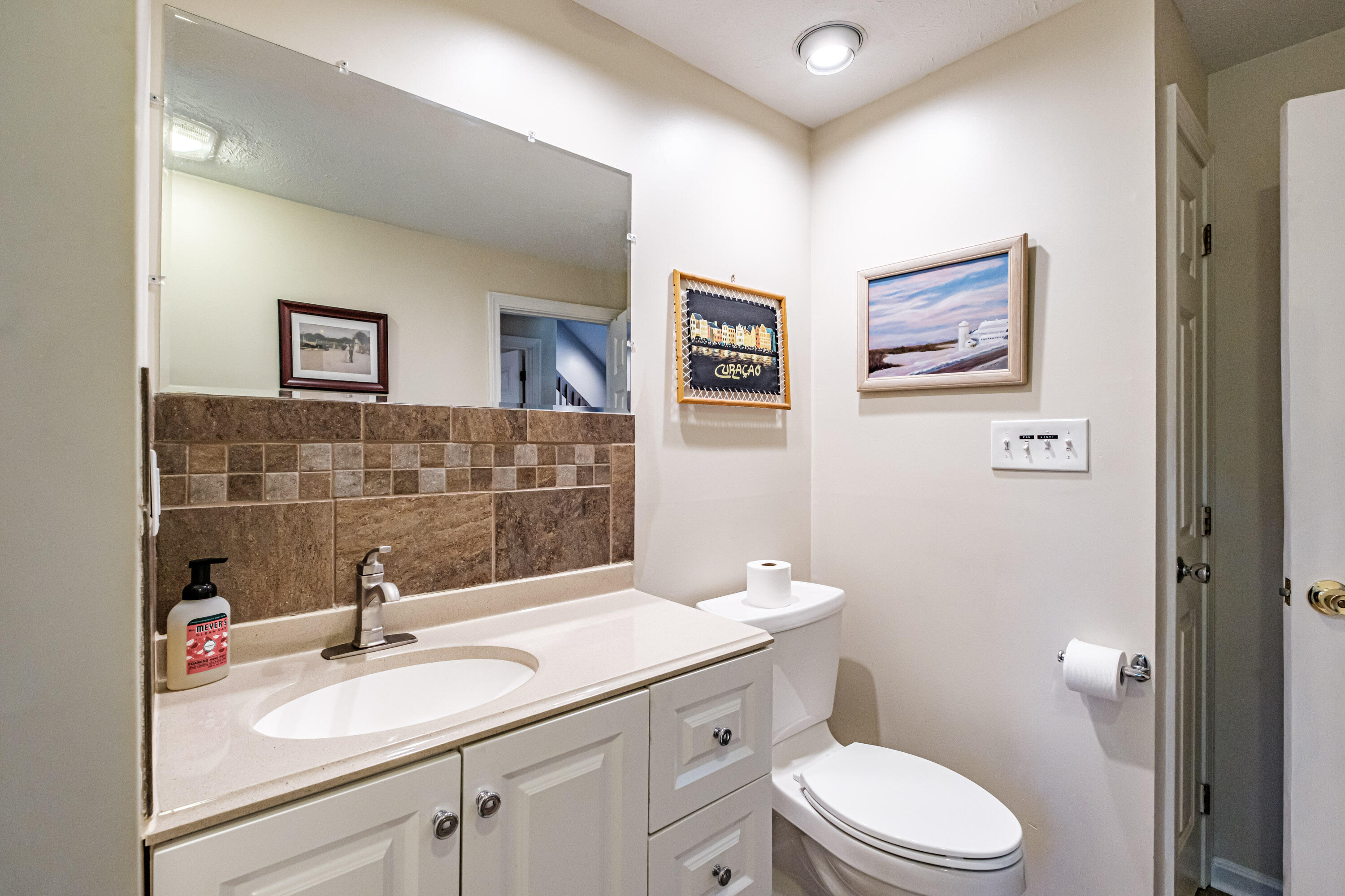 136 Ross Road Old Orchard Beach, ME 04064 - Photo 23 of 45 20250915gp-61047