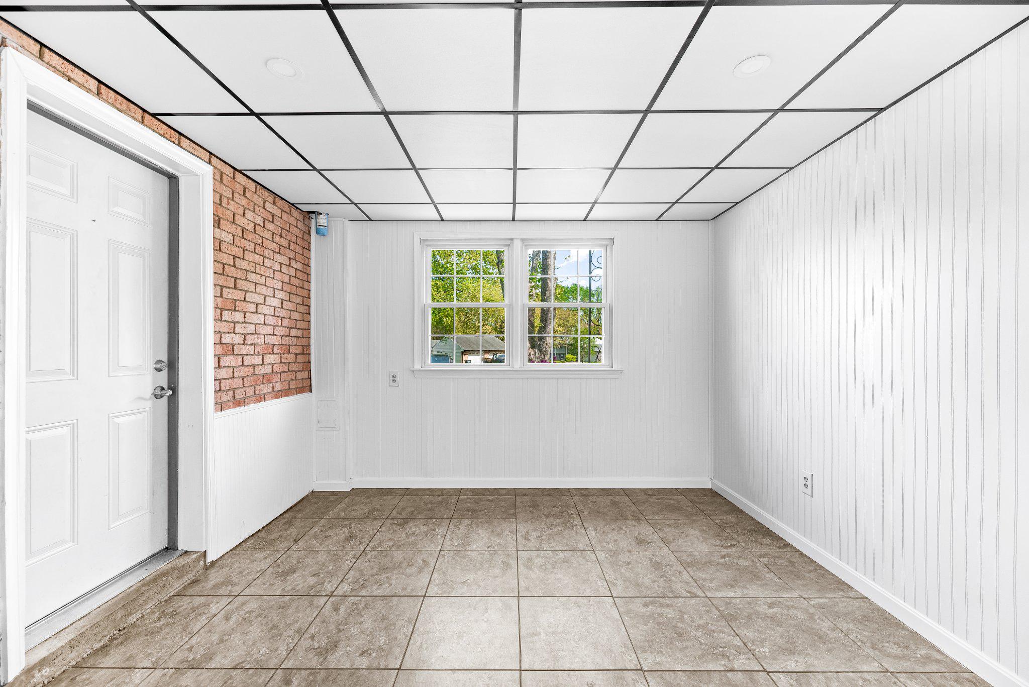 11951 Prince Court Dunkirk, MD 20754 - Photo 26 of 72 Flex space off the garage entrance