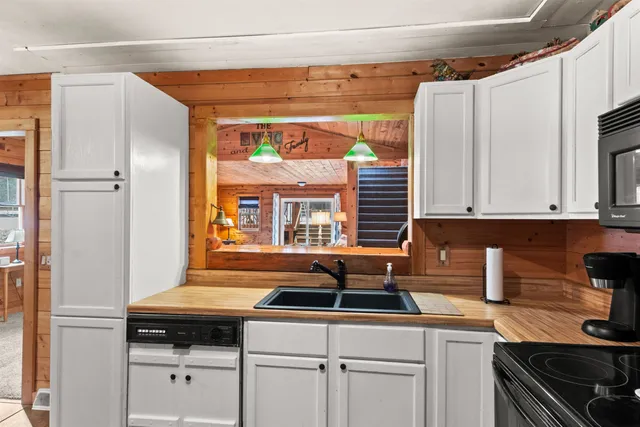 $399,900 | N3679 11th Drive, Montello, WI 53949