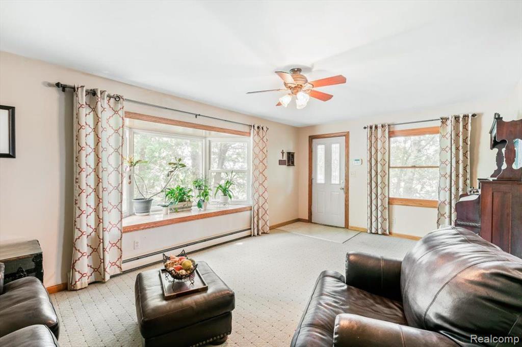 5493 State Road Fort Gratiot, MI 48059 - Photo 15 of 36