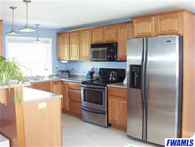 4915 Maples Road Fort Wayne, IN 46816 - Photo 3 of 8