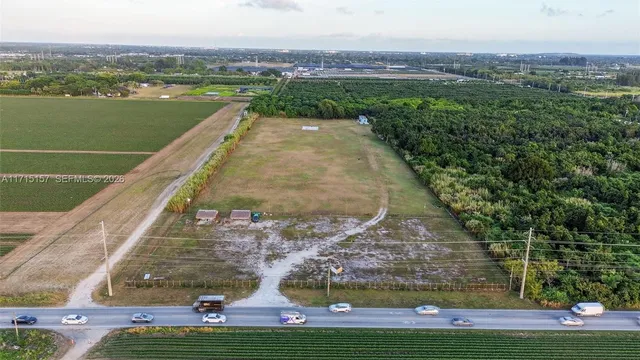 $1,000 | Farm Stay Sw Extended Stay, Unit 1, Miami, FL 33177