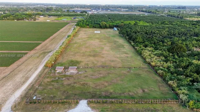 $1,000 | Farm Stay Sw Extended Stay, Unit 1, Miami, FL 33177