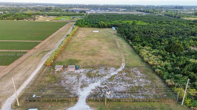 $1,000 | Farm Stay Sw Extended Stay, Unit 1, Miami, FL 33177