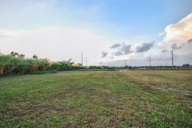 $1,000 | Farm Stay Sw Extended Stay, Unit 1, Miami, FL 33177